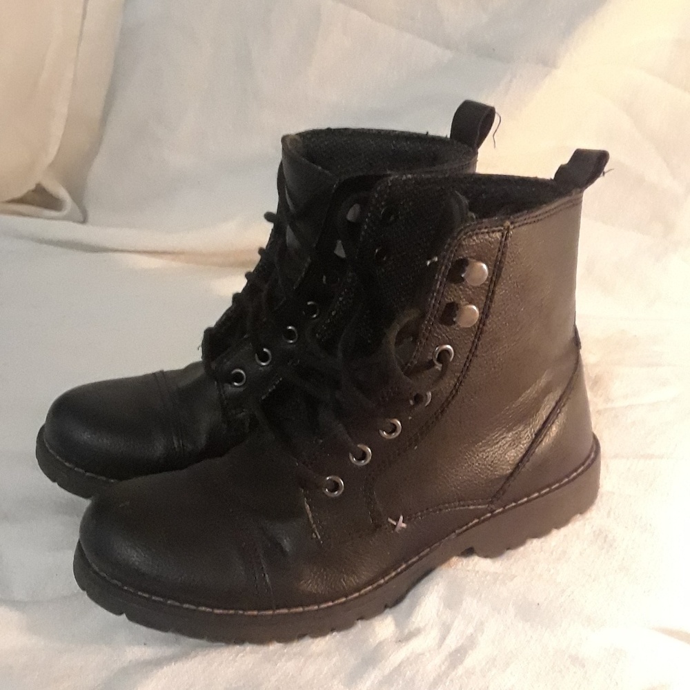 Black Boots
